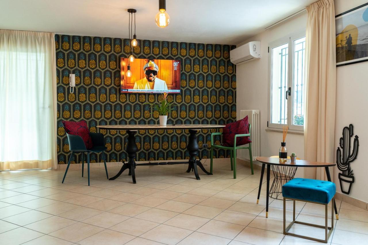 Residence L'Appartamento Римини Экстерьер фото